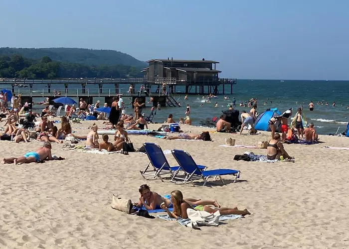 Solhyddan, Tvarumslaegenhet I Villa Naera Havet